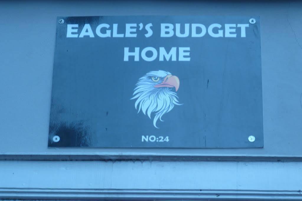 Eagles Budget Home İstanbul Dış mekan fotoğraf